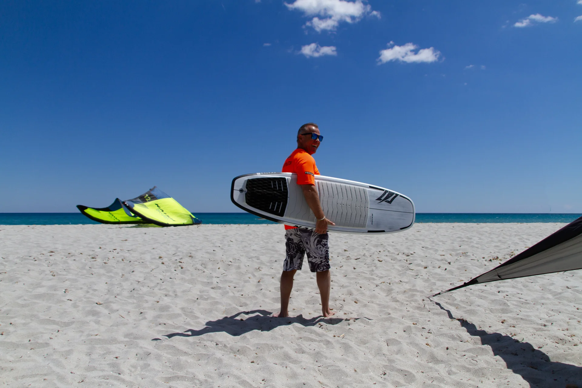 Active Kite Sardinia team instructors on the beach between lessons.